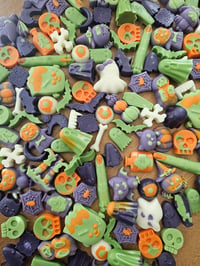 Image 10 of Candy Bowl- A Rockytop Wax Works exclusive custom houseblend fragrance 