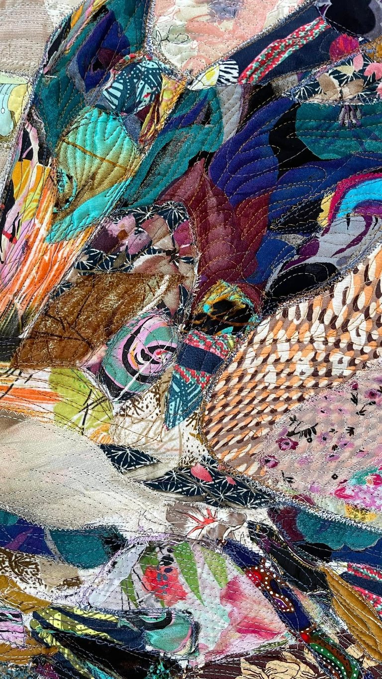 Wedge of Cranes - Original Art Quilt, Contemporary Nature Artwork, Bird Lover Gift, 76 x 57 cm Image 9