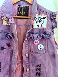 Image 4 of ROSES VOLANT FESTIVAL GILET ¥ VINTAGE WESTE ¥ TIGER ¥ UNISEX ¥ UPCYCLED ¥ IBIZA