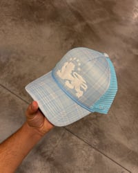 Image 2 of SUMMER DEAL TRUCKER + FLIP-FLOPS