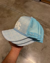 Image 4 of SUMMER DEAL TRUCKER + FLIP-FLOPS