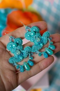 Image 4 of Copy of  Deli Earrings - Tiffany at the sea - Petites boucles brodées - Fermoirs Arge...