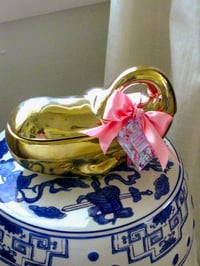 Image 1 of “Humphrey” Rose Medallion No 540 Baccarat Magnesium Mild Bath Tea 