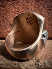 Image 5 of WL&A Old Style Aged Bronze & Sterling Oval Black Jack Turquoise Thunderbird Signet - Size 10