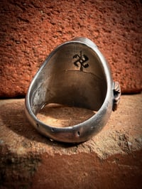 Image 5 of WL&A Handmade Heavy Sterling Black Jack Double Ribbon Thunderbird Oval Signet Ring - Size 11