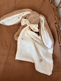 Image 1 of DOUDOU LAPIN ET SON LANGE MARGUERITE