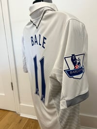 Image 5 of Tottenham Hotspur “BALE 11” 2012/23 Home Shirt + patches (M)