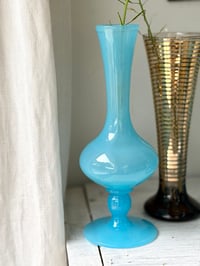 Image 2 of Vases en verre opalin