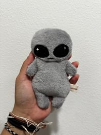 Grey Roswell (bigger size)