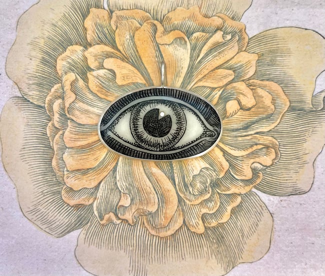 EYE PENDANT