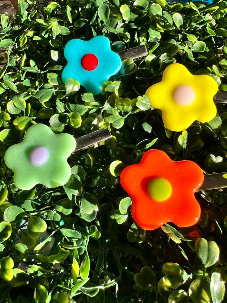 Image of flower clip