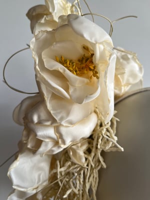 Image of Pastel yellow headpiece 