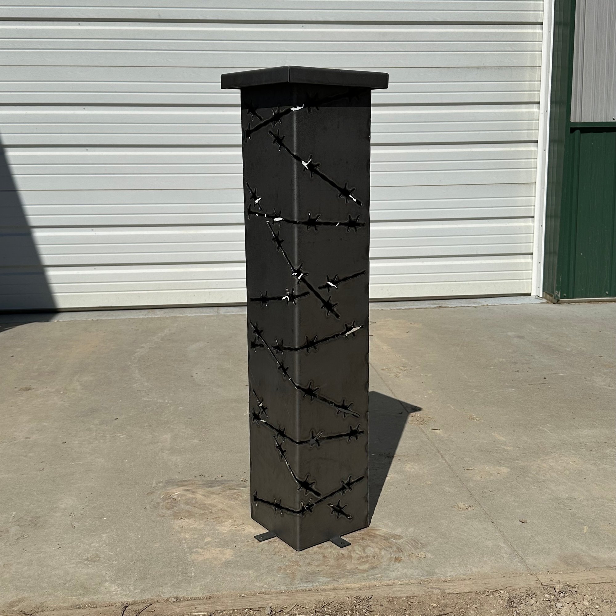 Garden Column - Barbed Wire | Ricki and Sons