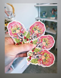 Image 5 of Chibi M / Sticker 