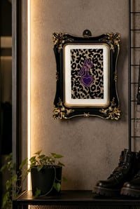 Image 3 of Molotovheart with leo glitter background