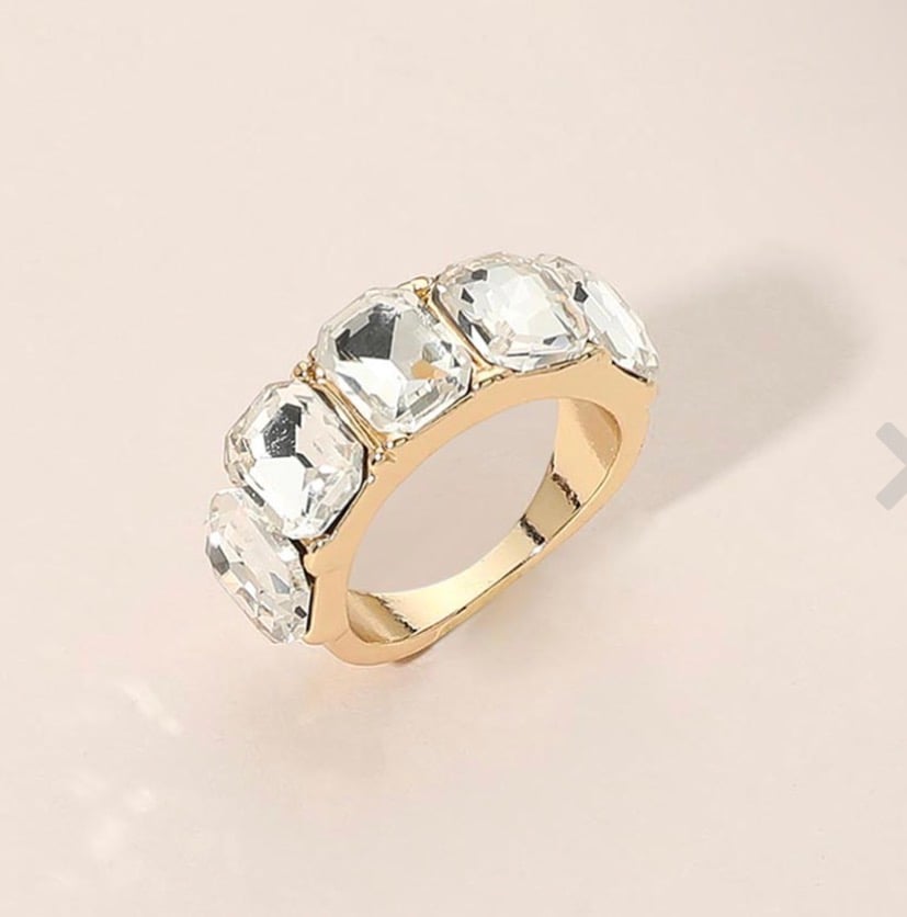 Image of EMERALD STONE RING BAND 