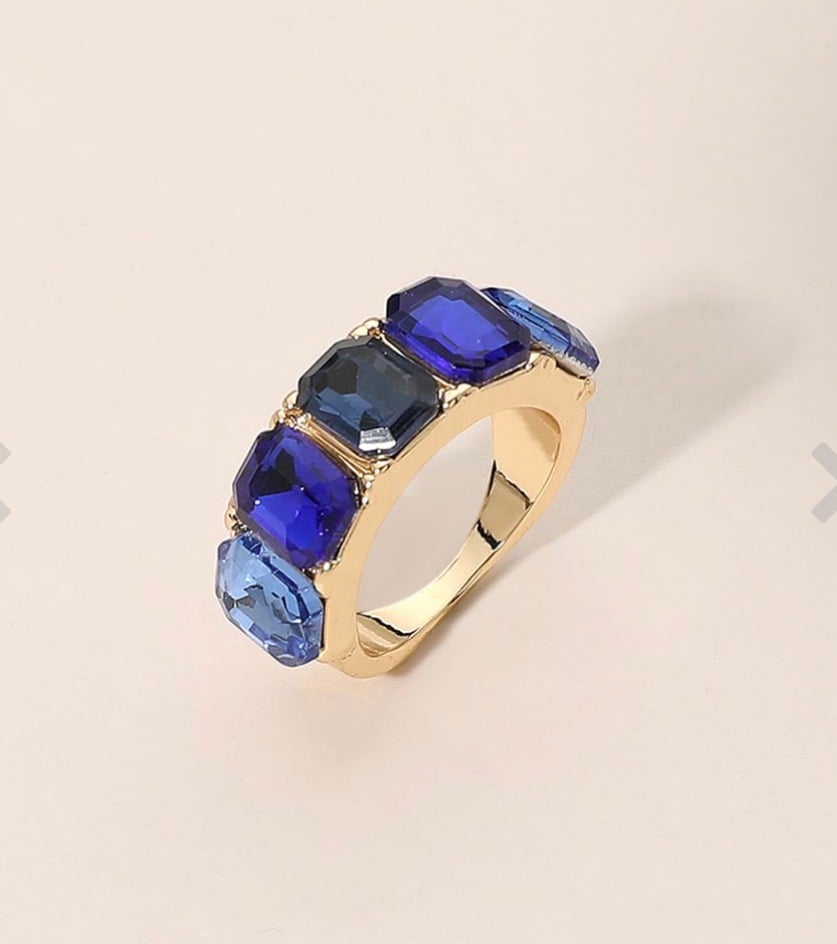 Image of EMERALD STONE RING BAND 