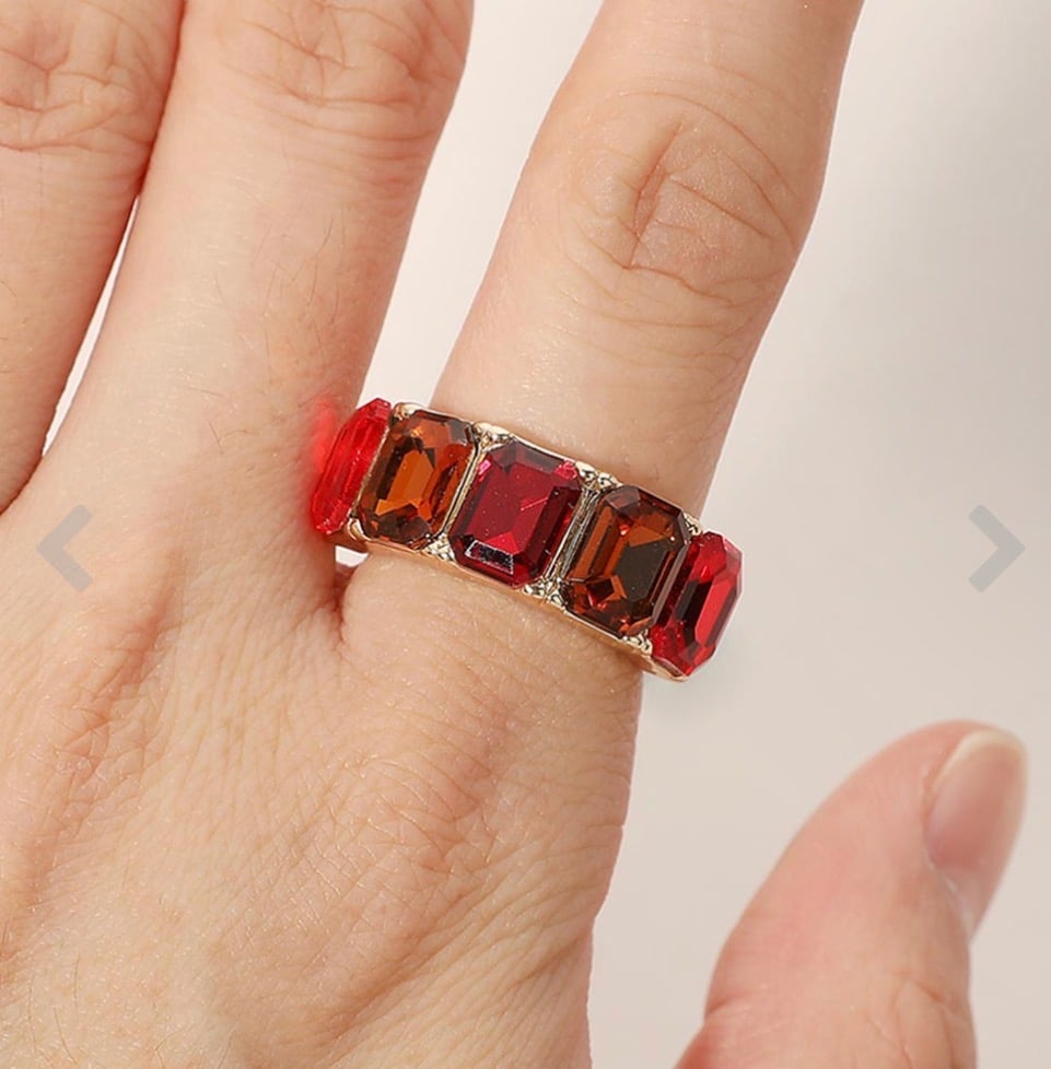 Image of EMERALD STONE RING BAND 