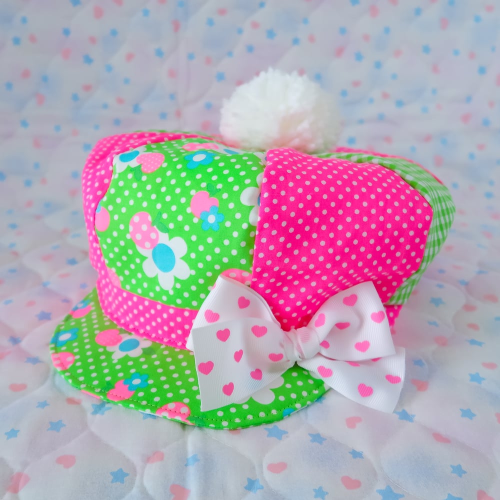 Newsboy Mix Hat: Lucky