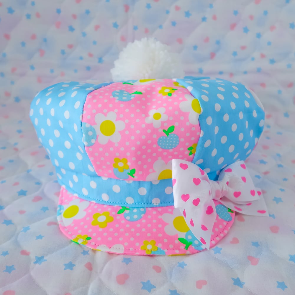 Newsboy Mix Hat: Flower Pop