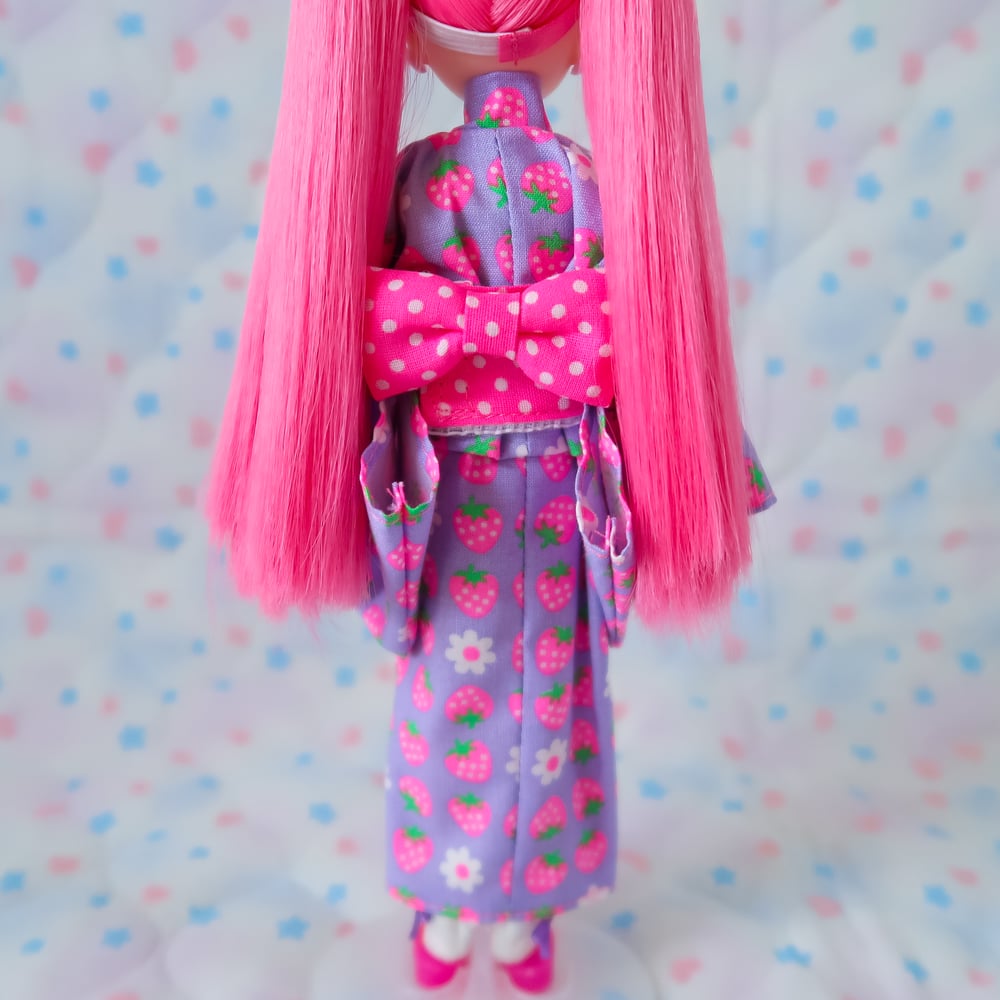 Licca Clothing: Pink Berry Yukata