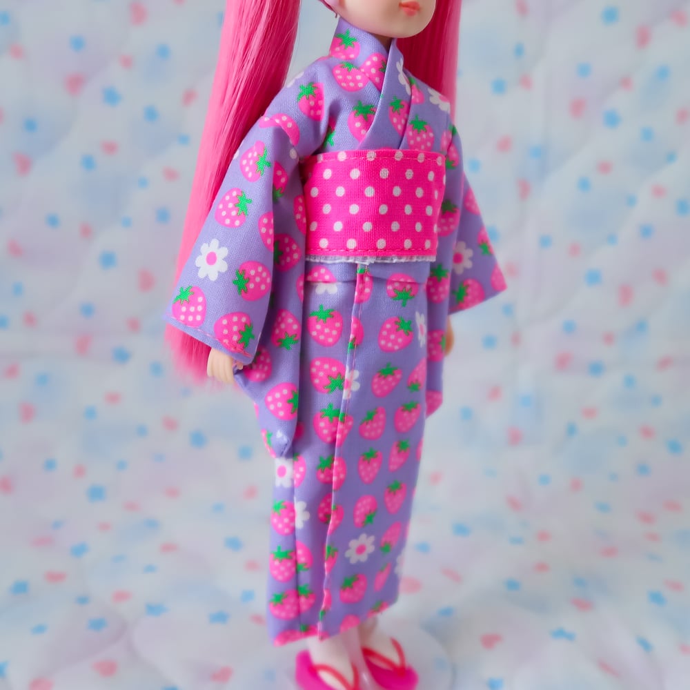 Licca Clothing: Pink Berry Yukata
