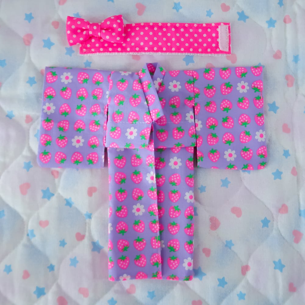 Licca Clothing: Pink Berry Yukata