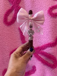 Image 2 of Baby Pink Pearl Bow Rhinestone Pen