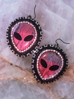 Image of Alien Babes 