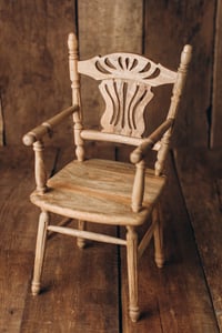Image 4 of Antik wood chair in 3 differns colors
