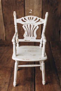 Image 5 of Antik wood chair in 3 differns colors