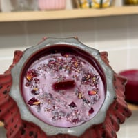 Image 3 of apple pie scented candle