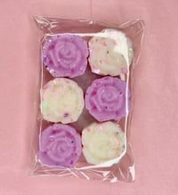 Image 1 of Rose shape wax melts