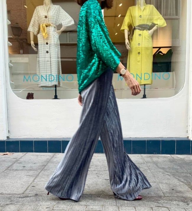 GREY PLEATED VELVET PANTS