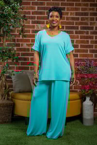 Image 2 of Comfy Set
