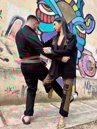 Image 2 of Folclore in the House