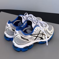 Image 3 of size: us9 uk8 eu42.5  cm27