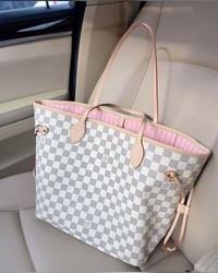 Image 5 of LV TOTE🎀🍒