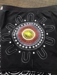 Image 2 of MAAYUL Training short - Yellow meeting place 