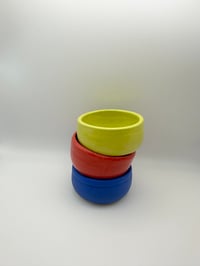 Image 1 of Tri-color Mini Bowl Set