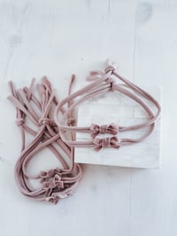 Image 2 of mauve bow