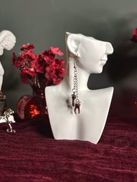 Image 3 of ‘Wisdom teeth trap’ earrings 