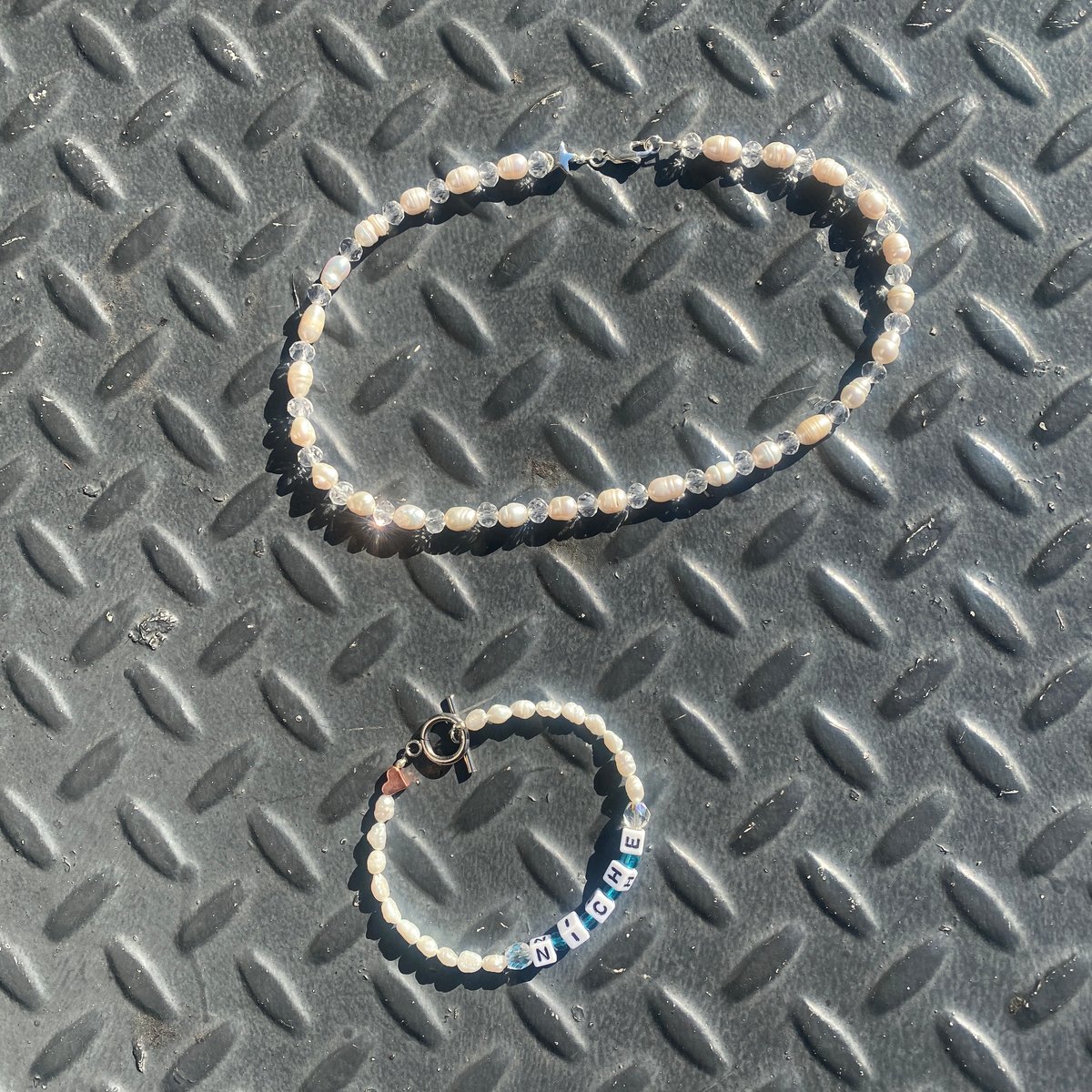 The Pearl Bracelet 