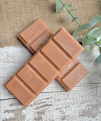 Image 2 of English Oak and hazelnut scented snap bar
