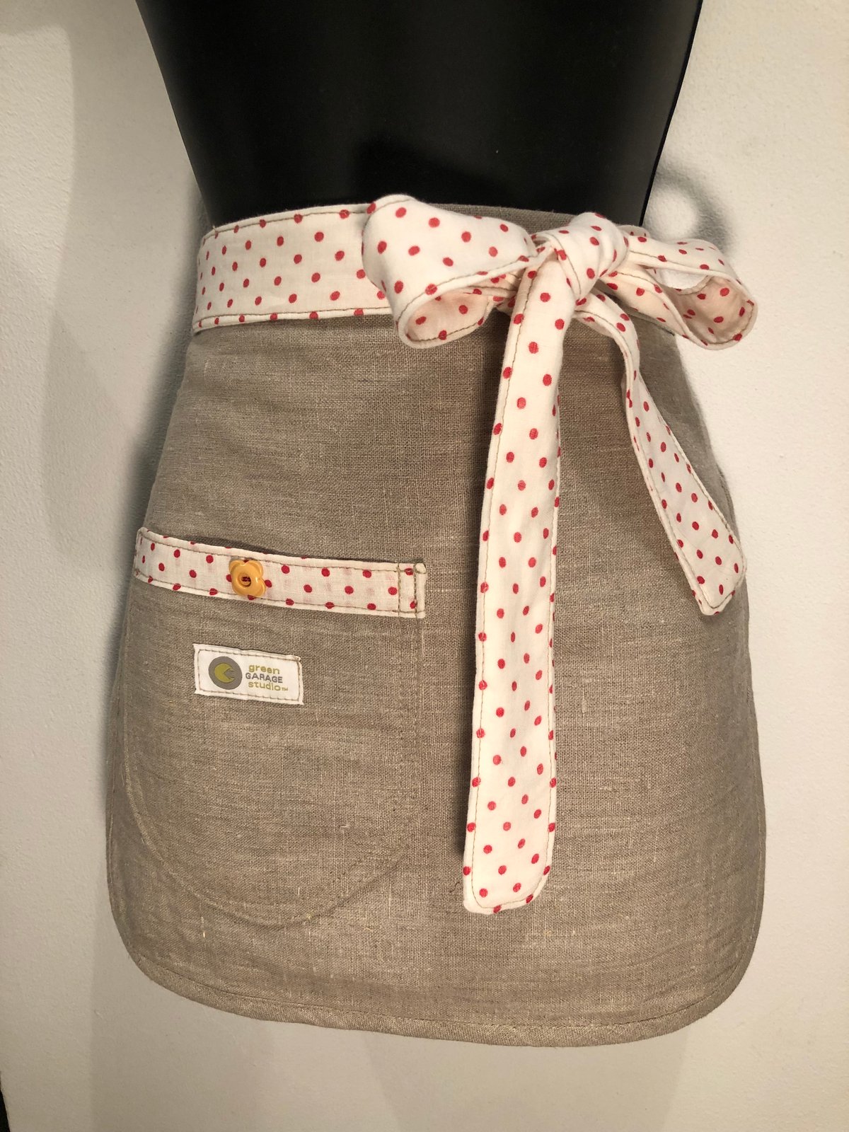 Happy Host Apron | Vintage Couture | Handmade Waist Apron Vintage Cotton Print