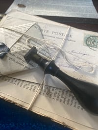 Image 1 of Sceau Napoelon III, en bois tourné noirci, XIXème siècle, Monogramme A C -Carré 