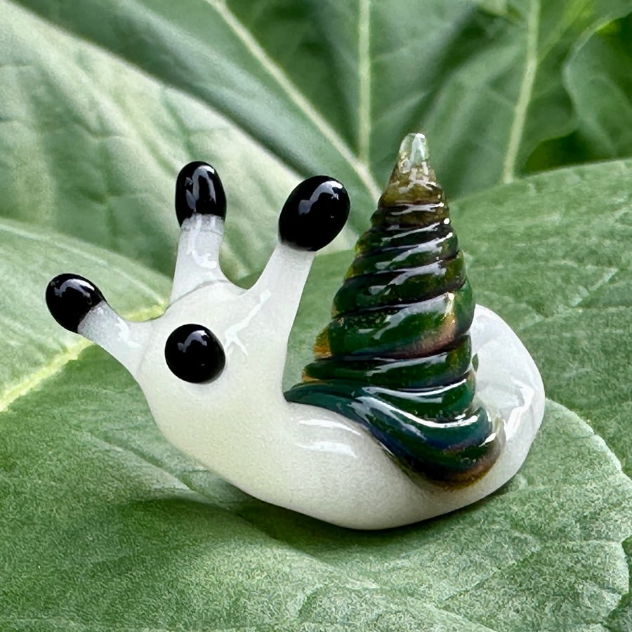 Image of 🐌 Mini Snail Pendant 15🐌