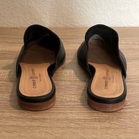 Image 5 of CHINESE LAUNDRY Black Genuine Leather Slip-On slide Sandals