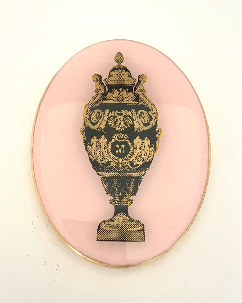 Image of M Urn Pink/Gold Oval 13cm