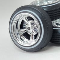 Image 15 of 1:25 Supreme